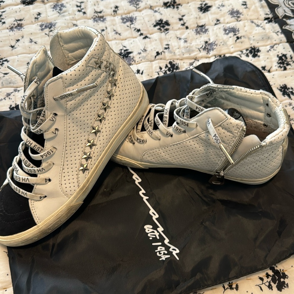 Vintage Havana side zip sneakers